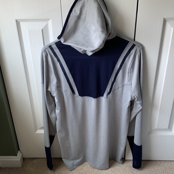 NWT Under Armour Men Elevated Lightweight 1/4 Zip Hoodie - Picture 2 of 6